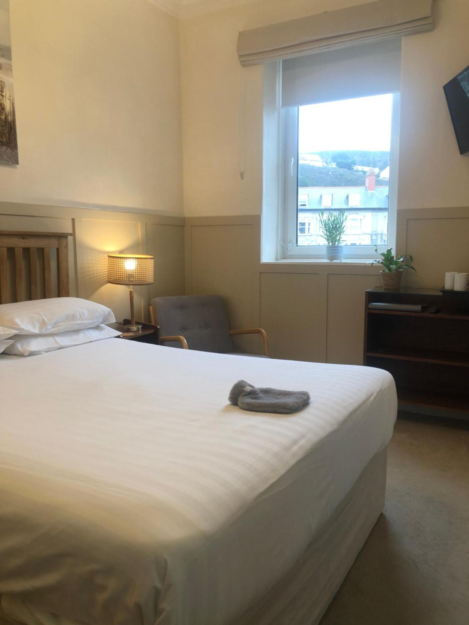אבריסטוויט Helmsman Guesthouse מראה חיצוני תמונה