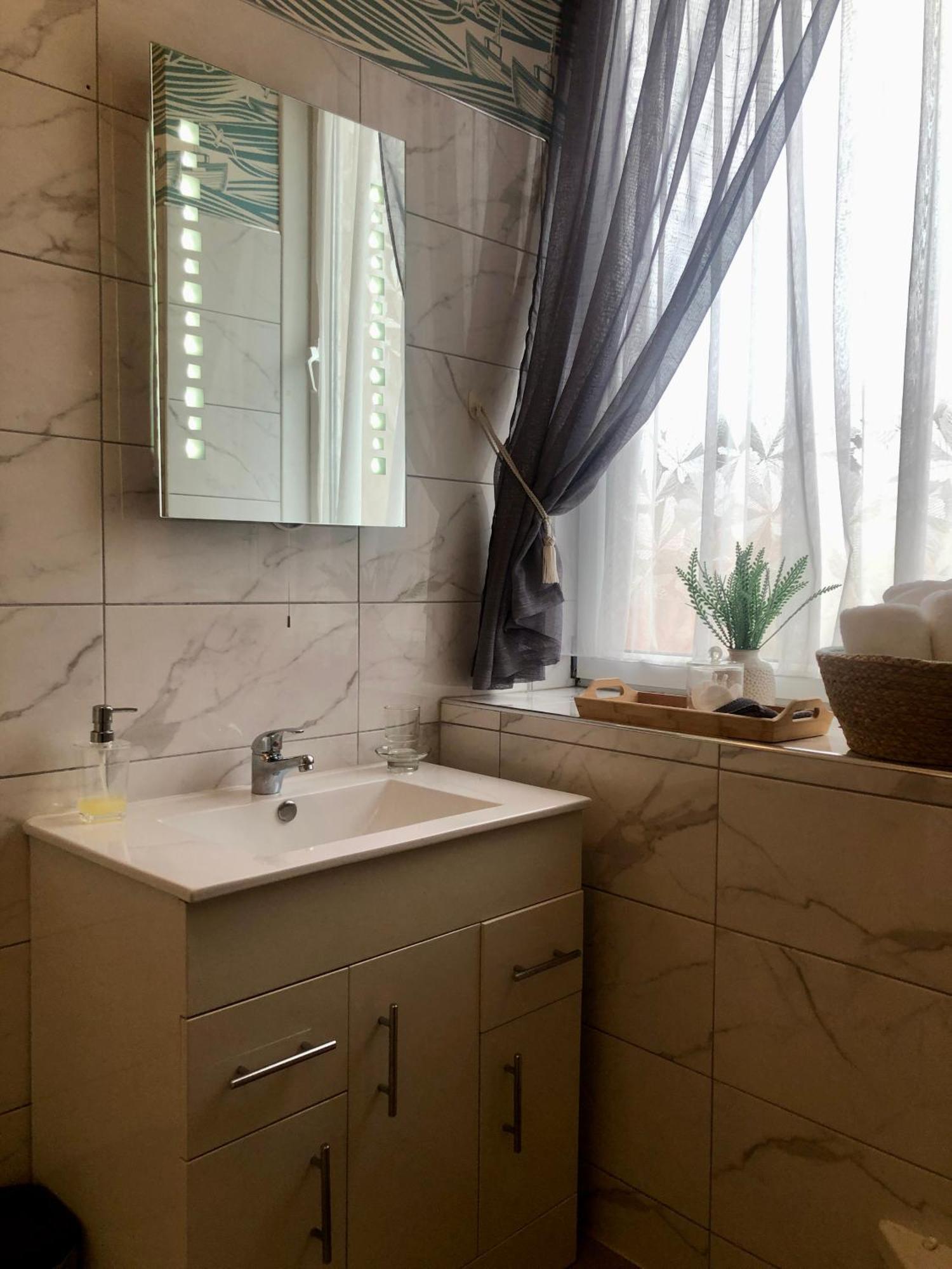 אבריסטוויט Helmsman Guesthouse חדר תמונה